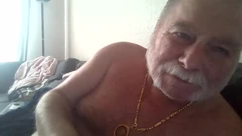 Snapshot of louis_chokdee chatting on September 2025 04:08:02 PM louis_chokdee online show from September 2025 04:08:02 PM