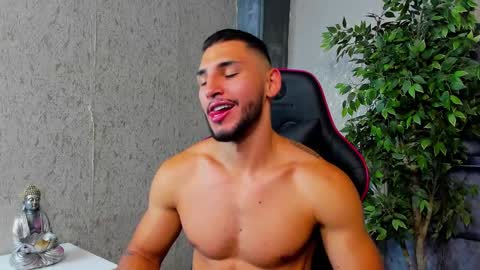 Louis online show from September 2025 10:47:01 PM