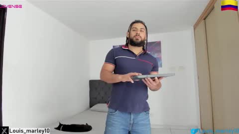 louis_marley_ online show from September 2025 04:29:02 PM