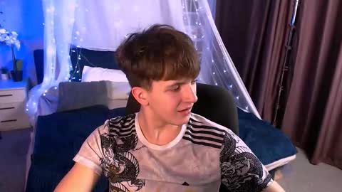 your dream  online show from November 2025 09:03:02 PM