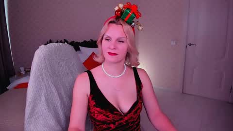 Louisa online show from December 2024 01:51:02 PM