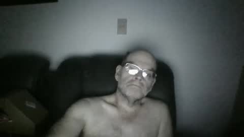 louism13 online show from December 2024 04:31:01 AM