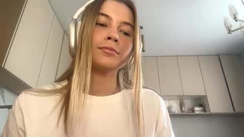 Snapshot of lourapimenta chatting on January 2026 10:31:01 AM Eliza online show from January 2026 10:31:01 AM