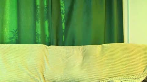 Cute face online show from February 2026 02:53:01 AM