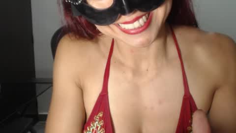 Snapshot of love_gatubela chatting on September 2025 07:27:02 PM Nina online show from September 2025 07:27:02 PM