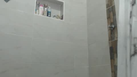 Snapshot of love_gatubela chatting on October 2025 04:57:01 PM Nina online show from October 2025 04:57:01 PM