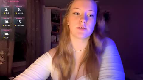 Megan online show from September 2025 05:25:01 PM