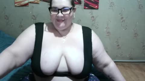 Snapshot of love_milanna chatting on March 2025 04:32:01 AM Milana online show from March 2025 04:32:01 AM