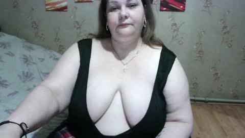Snapshot of love_milanna chatting on May 2026 12:16:02 AM Milana online show from May 2026 12:16:02 AM
