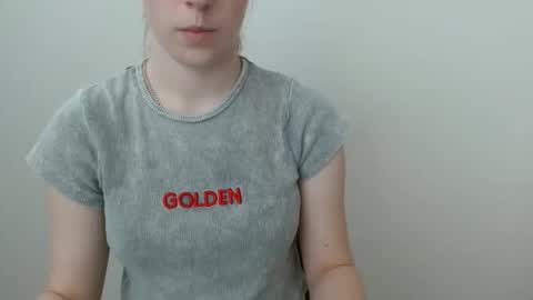 Vivian online show from March 2026 01:05:02 PM