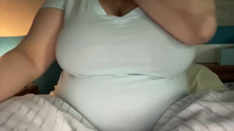 Snapshot of loveablekate chatting on May 2026 08:36:01 PM Kate online show from May 2026 08:36:01 PM