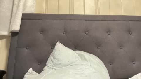 Snapshot of loved19 chatting on October 2025 11:35:02 PM loved19 online show from October 2025 11:35:02 PM