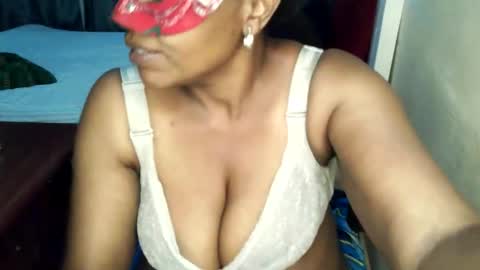 Snapshot of loveedee4 chatting on February 2026 09:48:02 PM loveedee4 online show from February 2026 09:48:02 PM