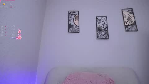 Snapshot of loveegirll chatting on November 2025 03:49:02 AM katalina online show from November 2025 03:49:02 AM