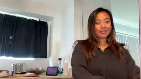 Snapshot of lovellly_ chatting on December 2024 07:36:01 PM Love online show from December 2024 07:36:01 PM