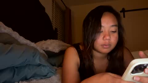 Snapshot of lovellly_ chatting on February 2025 03:02:01 AM Love online show from February 2025 03:02:01 AM