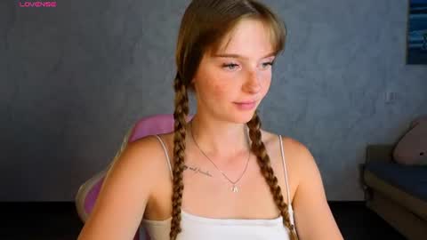 Snapshot of lovelly_molly chatting on July 2026 03:49:02 PM Molly online show from July 2026 03:49:02 PM