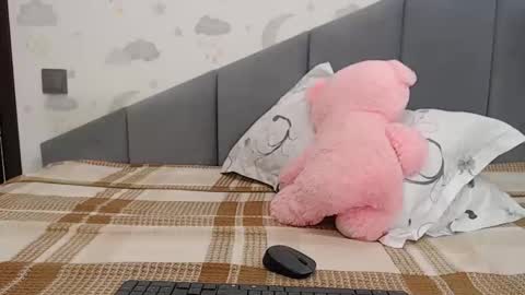 lovellykitty online show from March 2026 07:47:02 AM