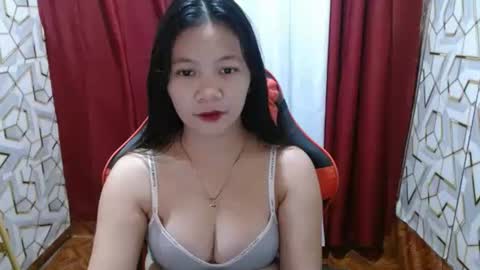Snapshot of lovely_angel19 chatting on October 2025 02:06:02 AM Angel online show from October 2025 02:06:02 AM