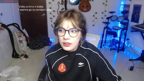 Cassie online show from November 2025 05:30:02 AM