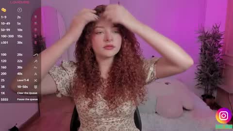 Snapshot of lovely_emma18 chatting on April 2026 02:12:02 PM Emma online show from April 2026 02:12:02 PM