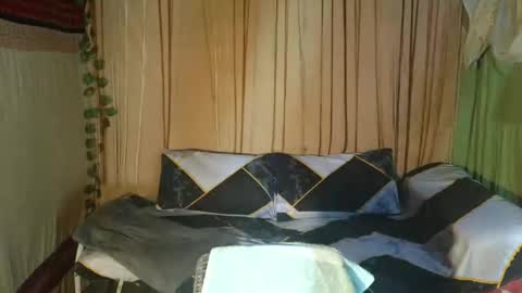 lovely_krizzy online show from February 2026 11:26:01 AM