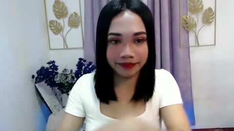 lovely_lianne online show from November 2025 04:40:02 PM