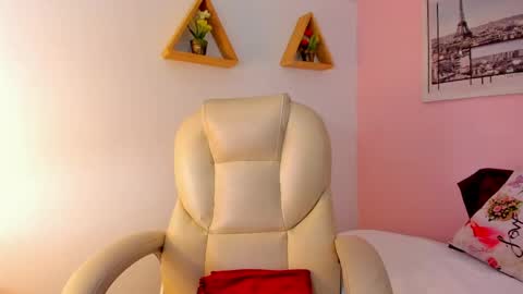 Snapshot of lovely_oliviaa chatting on May 2026 05:53:01 PM Olivia online show from May 2026 05:53:01 PM