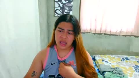 Snapshot of lovely_ricaxxx chatting on October 2025 04:19:02 AM lovely_ricaxxx online show from October 2025 04:19:02 AM