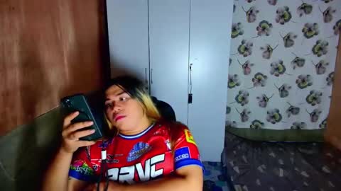 Snapshot of lovely_ricaxxx chatting on October 2025 04:40:01 PM lovely_ricaxxx online show from October 2025 04:40:01 PM