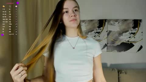lovelygracee online show from September 2025 04:17:01 PM