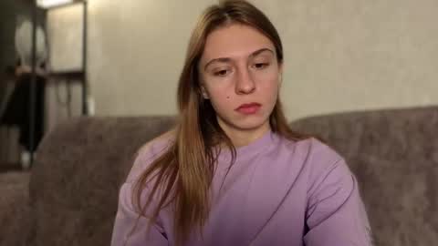 Kate only online show from November 2025 12:02:02 PM