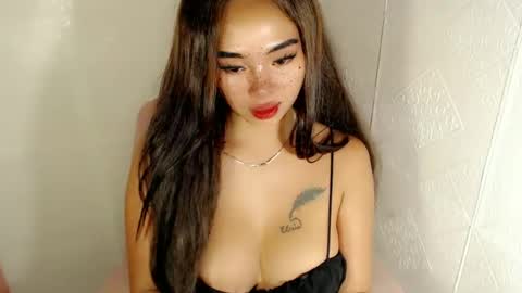 Snapshot of lovelykayleexx chatting on February 2025 04:11:02 PM ara online show from February 2025 04:11:02 PM