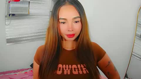 Snapshot of lovelykayleexx chatting on September 2025 09:45:02 AM ara online show from September 2025 09:45:02 AM