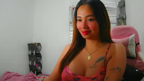 Snapshot of lovelykayleexx chatting on September 2025 10:02:02 PM ara online show from September 2025 10:02:02 PM