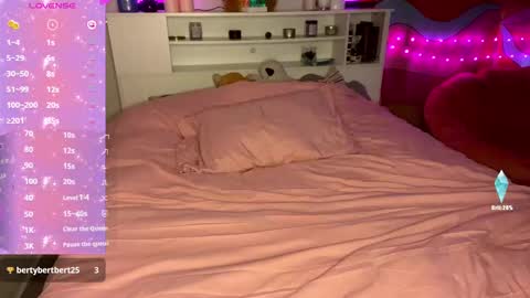 Lilith online show from January 2025 12:43:02 AM