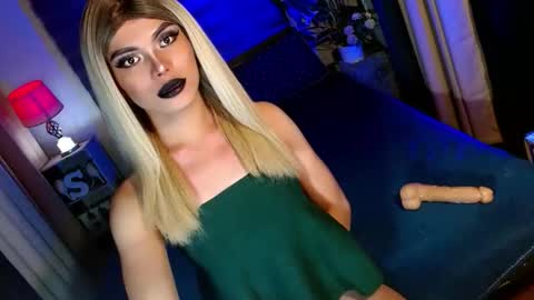 Snapshot of lovelymiss_shyna11 chatting on October 2025 10:21:01 AM lovelymiss_shyna11 online show from October 2025 10:21:01 AM