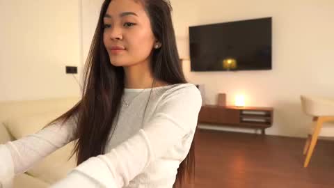 kim online show from September 2025 02:21:01 PM