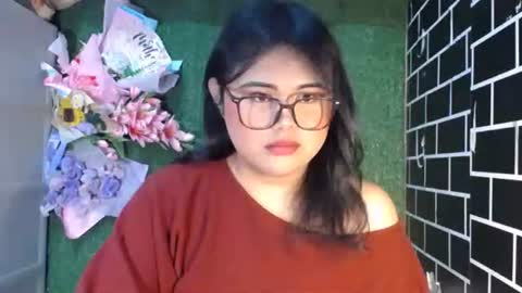 lovely online show from October 2025 07:00:01 PM