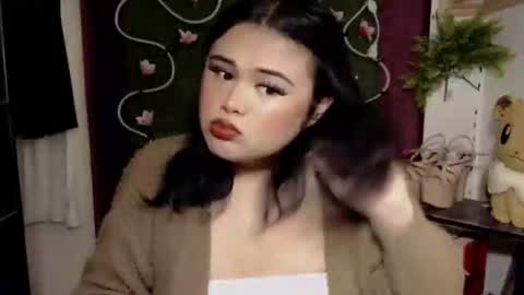 lovely online show from October 2025 06:36:01 PM