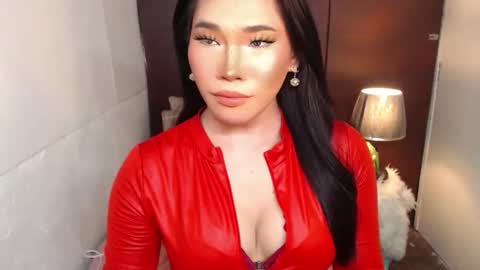 STWEET LINA online show from April 2026 02:44:02 PM