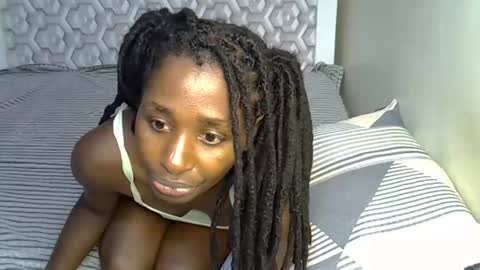 lovelytin online show from October 2025 08:10:01 PM