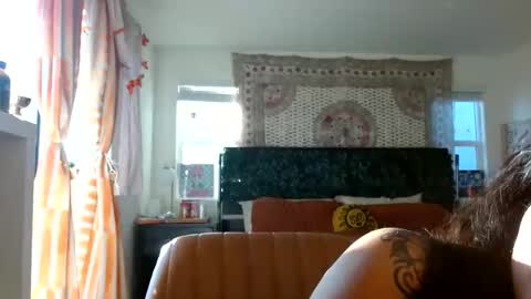 lovelyxmacii online show from December 2025 11:24:01 PM