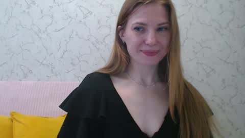 Snapshot of lovepeanutgirl chatting on March 2025 01:53:02 PM Mary Love online show from March 2025 01:53:02 PM