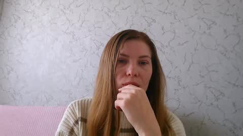 Snapshot of lovepeanutgirl chatting on March 2025 09:18:01 AM Mary Love online show from March 2025 09:18:01 AM