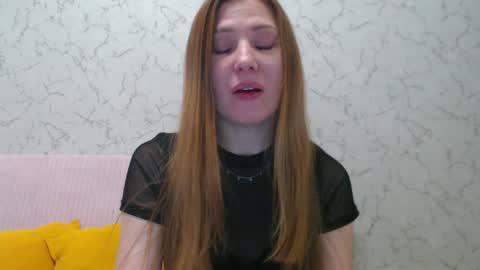 Snapshot of lovepeanutgirl chatting on March 2025 03:37:01 PM Mary Love online show from March 2025 03:37:01 PM