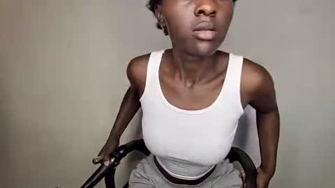 Snapshot of lovergirl2003 chatting on January 2025 06:35:01 AM Kate online show from January 2025 06:35:01 AM