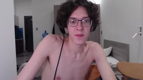 LovesomeCookie online show from November 2025 06:29:01 PM