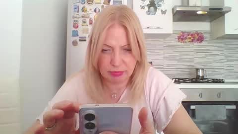 Marlyn online show from April 2026 01:58:02 PM