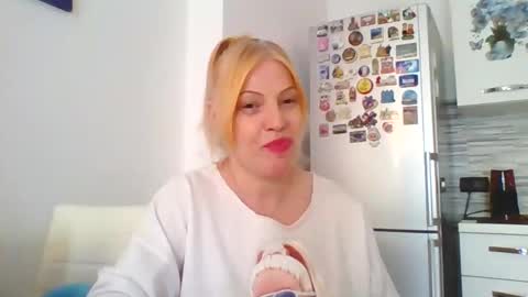 Marlyn online show from May 2026 12:12:02 PM